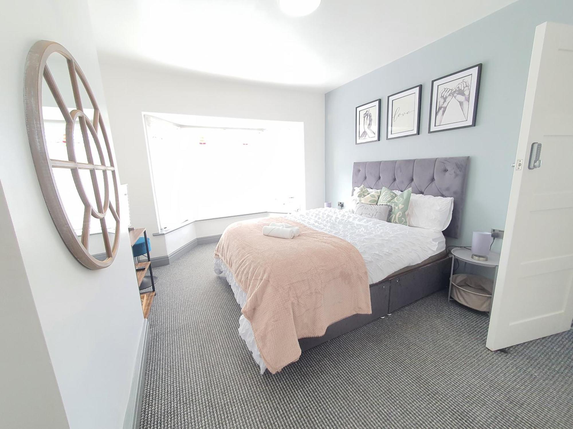 Only Family Groups - Pets Stay For Free - Sleeps 8 - Sofabed 블랙풀 외부 사진